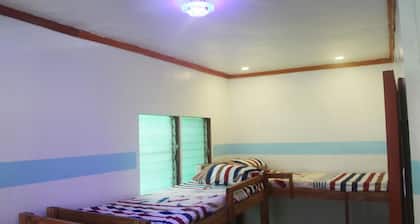 J's Backpackers Hostel