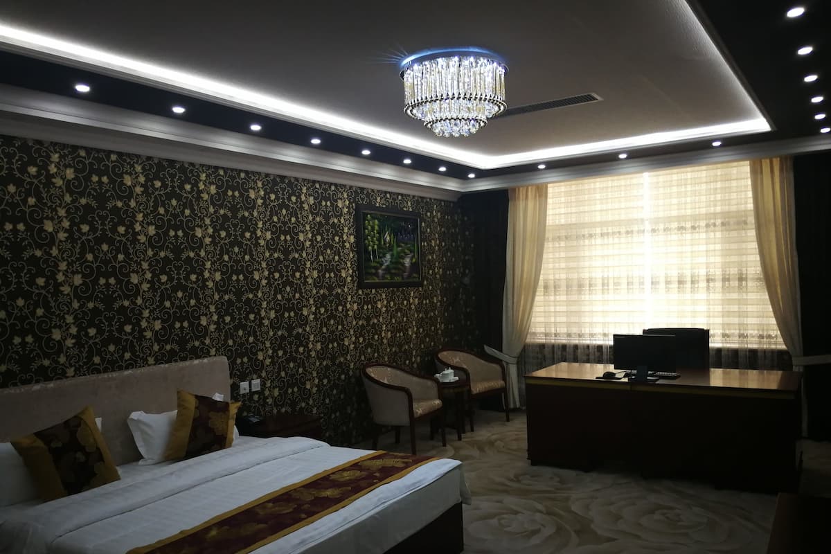 Deluxe Double Room, 1 Double Bed, Accessible | Room amenity