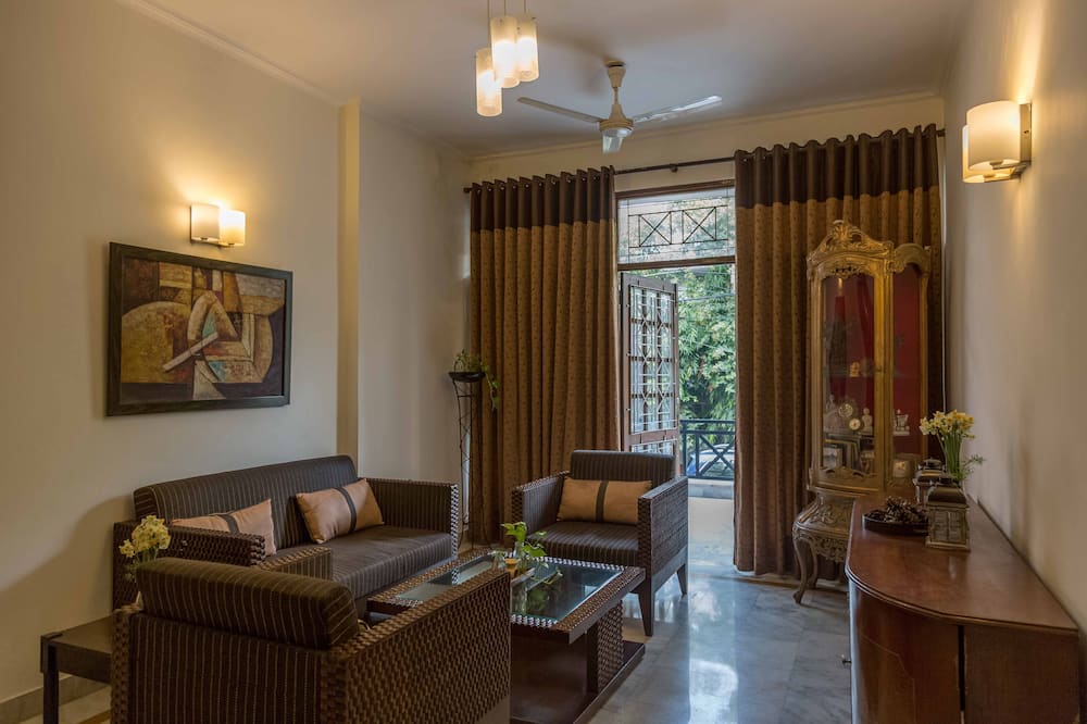 Woodpecker BNB Hauz Khas