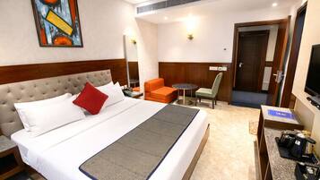 Premium bedding, Tempur-Pedic beds, minibar, rollaway beds