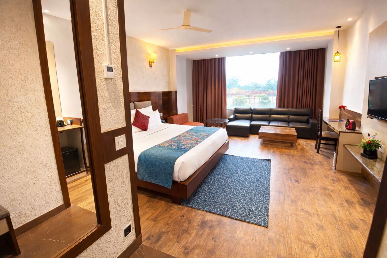 Ropa de cama de alta calidad, colchones Tempur-Pedic y minibar 