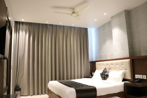 Premium bedding, Tempur-Pedic beds, minibar, rollaway beds