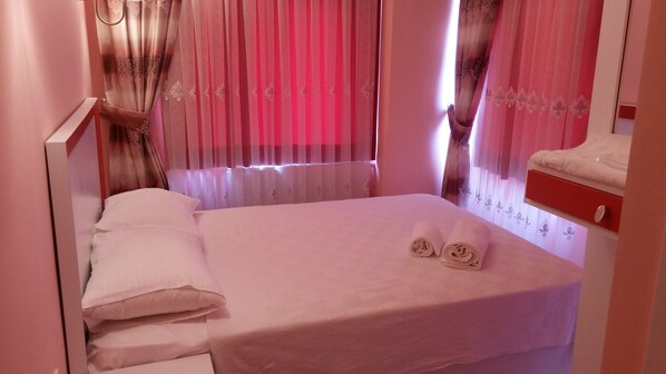 غرفة مزدوجة | واي فاي مجانًا وملاءات أسرّة