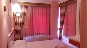 雙人房 | 免費 Wi-Fi、床單