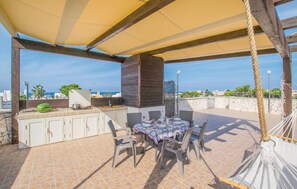 Outdoor dining - 3 bedroom nice apartment in Bari (Bari)