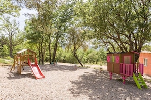 Children’s play area – outdoor - Camping Domaine De Chanteraine (Aiguines)