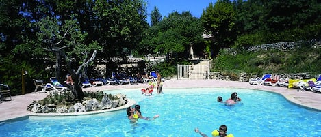 Piscine extérieure