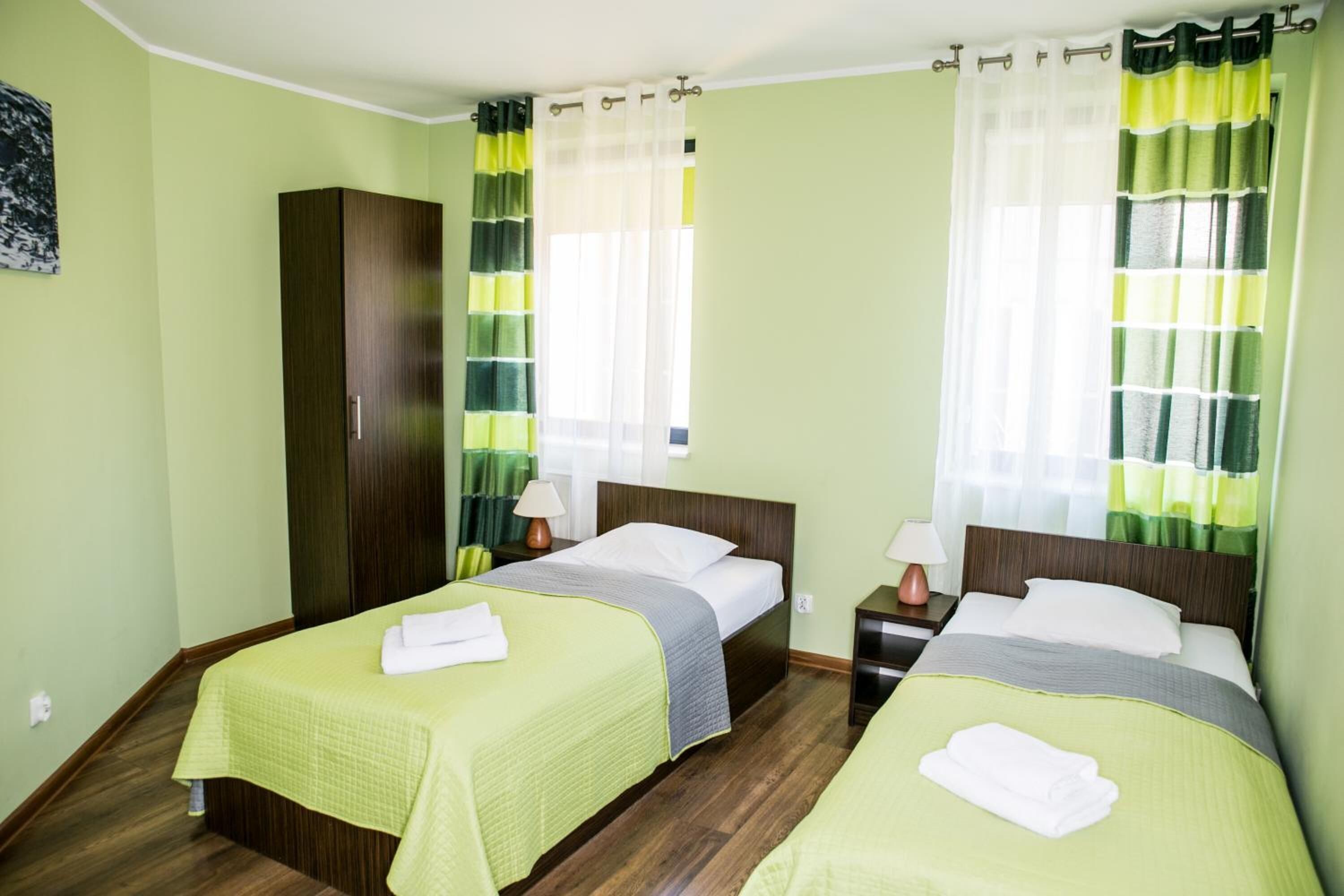 โต๊ะทำงาน, ห้องเก็บเสียง, เตารีด/โต๊ะรีดผ้า, Wi-Fi ฟรี