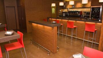 Bar (en el alojamiento)