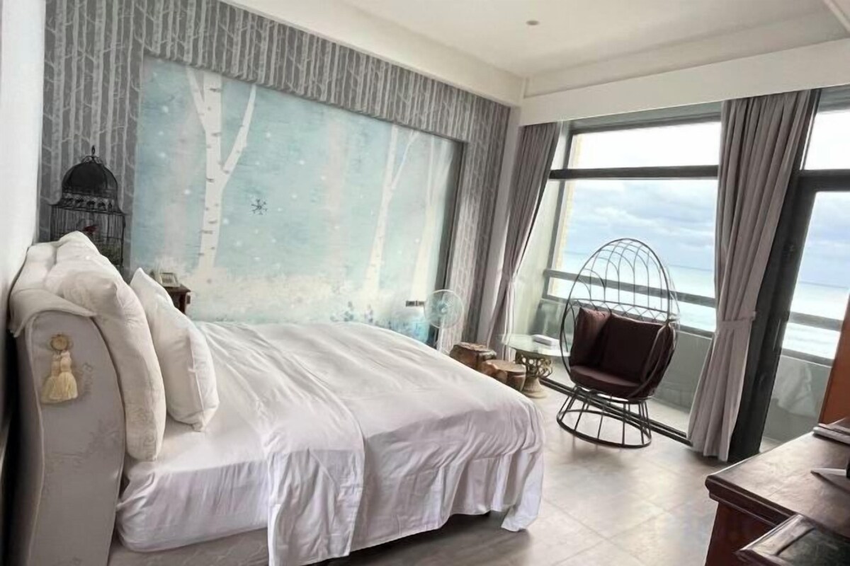 Desk, blackout drapes, cribs (surcharge), rollaway beds (surcharge)