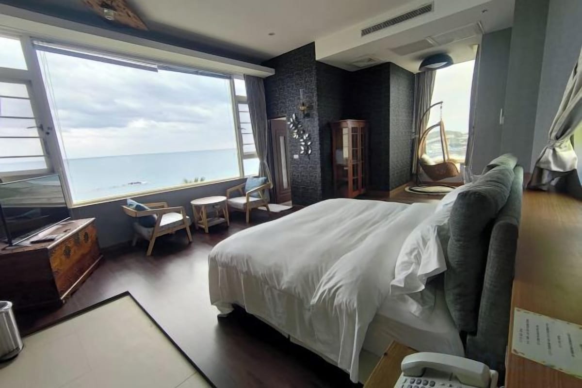 Desk, blackout drapes, cribs (surcharge), rollaway beds (surcharge)