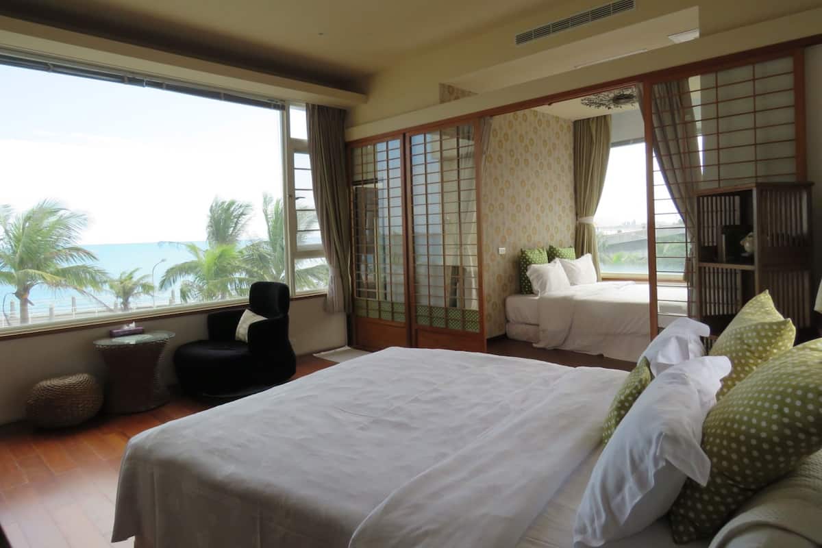 Deluxe Twin Room, 2 Double Beds, Non Smoking, Ocean View