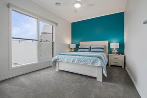 3 bedrooms, bed sheets - The Apartment, Metung (Metung)