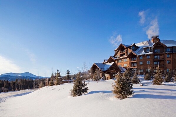 Exterior - Luxury Ski-In/Ski-Out Condo, Grand Lodge on Peak 7, Breckenridge New Year's Vaca (Breckenridge)