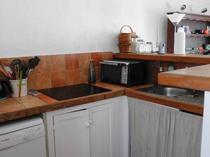 Refrigerador, microondas y lavavajillas 