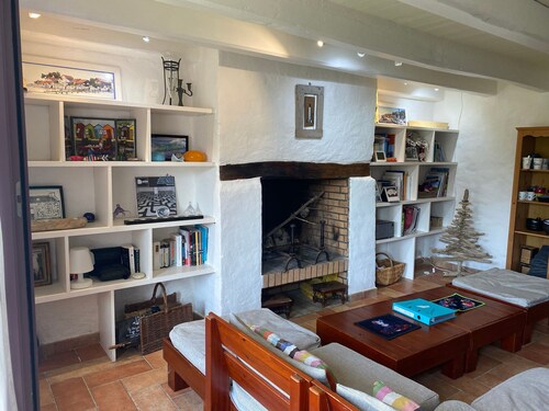 Stone house with garden 1500 m from Vazen beach