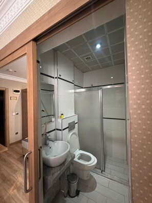 Minibar, Zimmersafe, schallisolierte Zimmer, kostenloses WLAN
