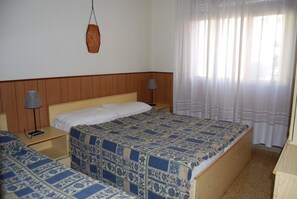 3 bedrooms, in-room safe