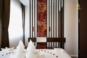 Minibar, in-room safe, desk, blackout drapes