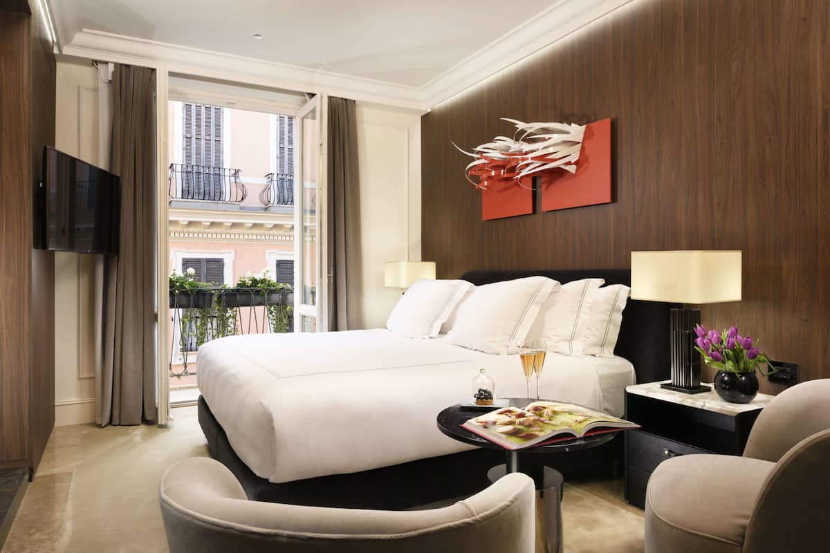 Prestige View Room | 1 bedroom, premium bedding, minibar, in-room safe