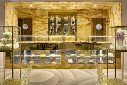 The First Dolce - Preferred Hotels & Resorts