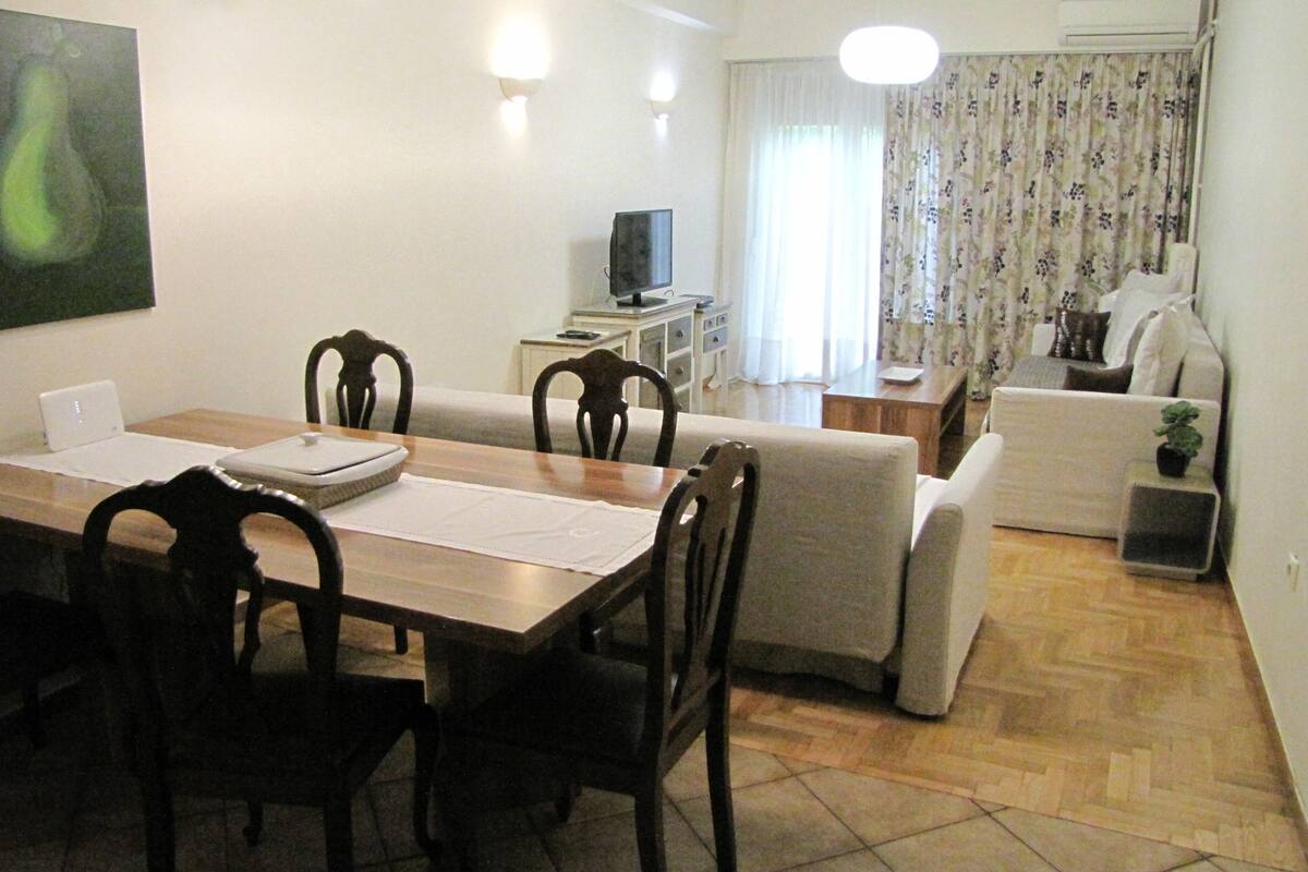 Apartment, 3 Bedrooms (No 6) | Living area