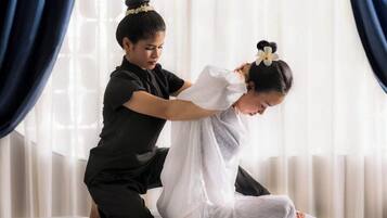 Couples treatment room(s), body treatments, aromatherapy