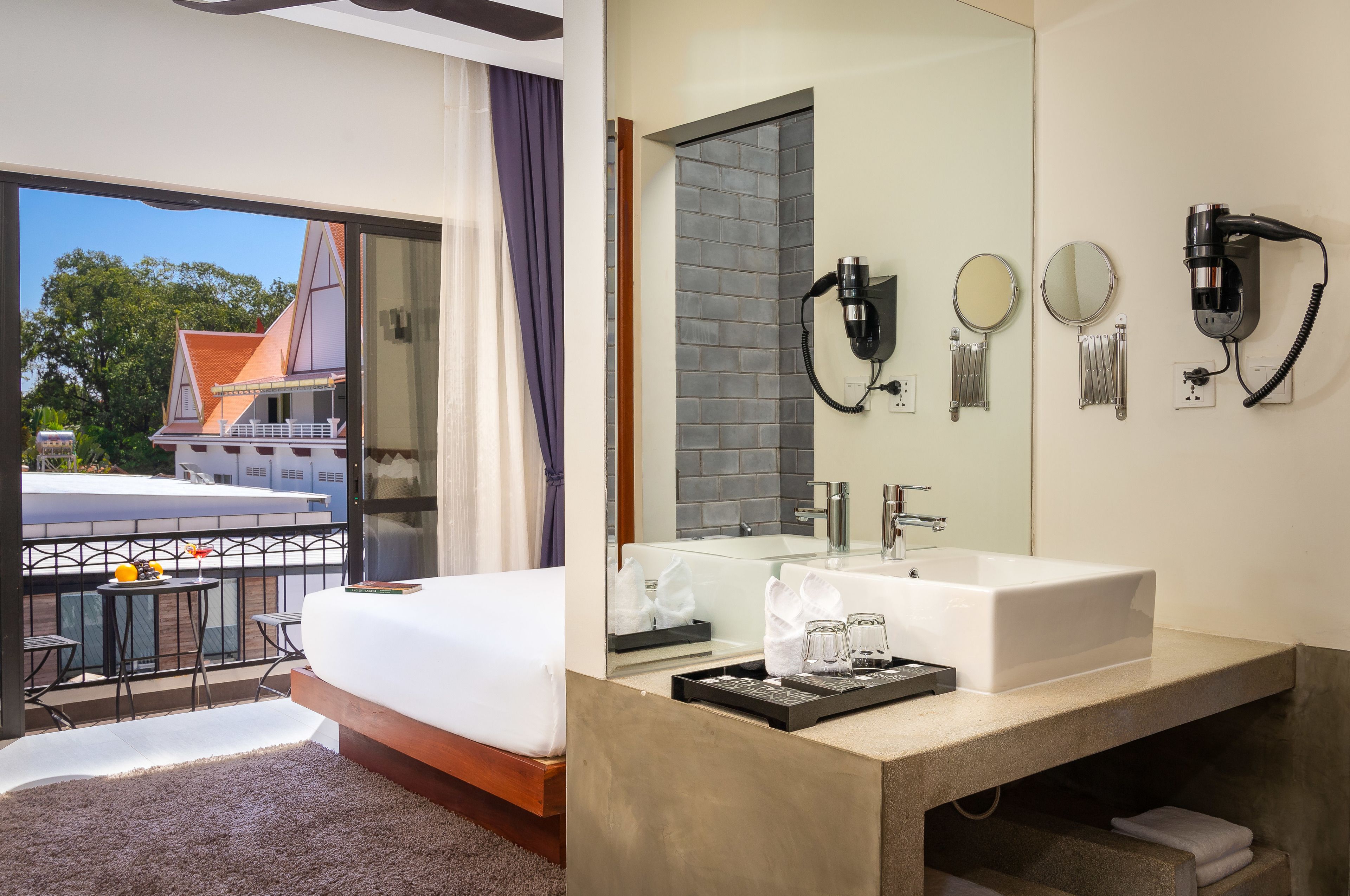 Photo - Blanc Smith Residence