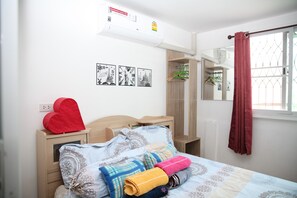 Caja de seguridad en la habitación y cortinas blackout 