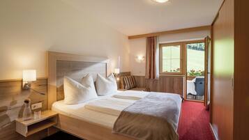 Apartment (Top 1) | Desk, free WiFi, bed sheets