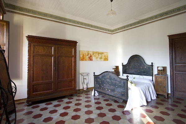 Ropa de cama de alta calidad, cubrecamas, escritorio y ropa de cama