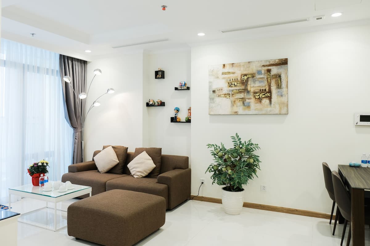 Luxury Apartment, 2 Bedrooms | Living area | Smart TV