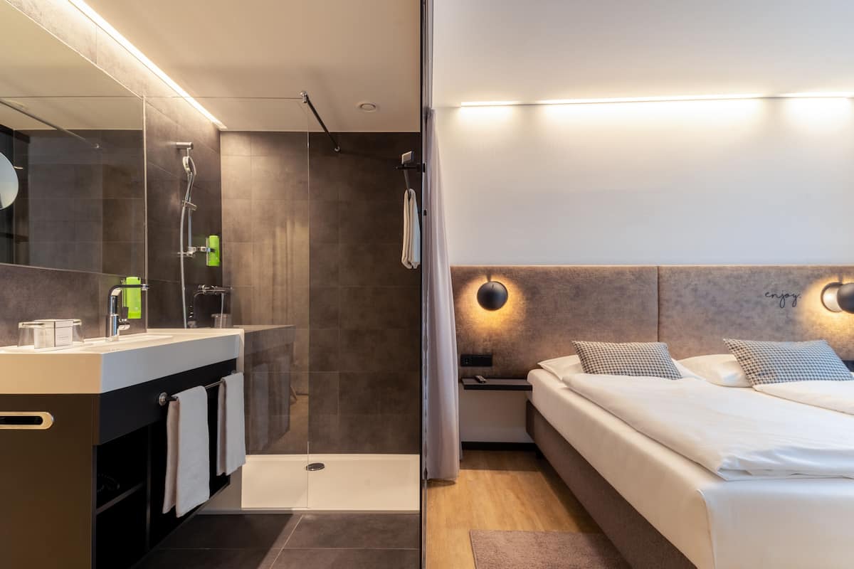 1 Schlafzimmer, Allergikerbettwaren, Minibar, Zimmersafe