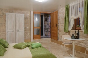 In-room safe, soundproofing, iron/ironing board, free cribs/infant beds