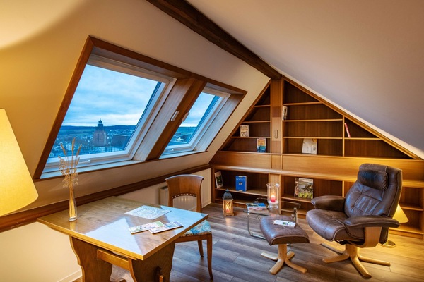 Suite, Multiple Beds, City View | Hypo-allergenic bedding available, WiFi (free), bed sheets