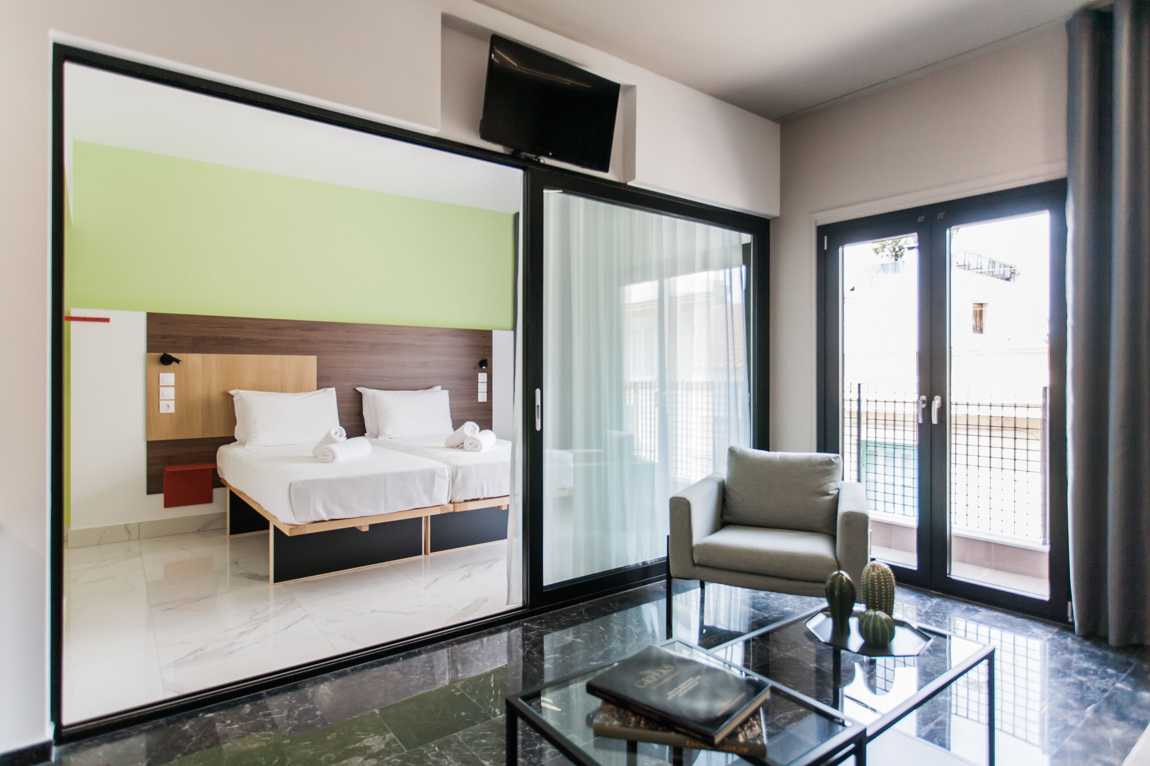 Apartament (Greece U Around Athens No. 4) | Sala d'estar | Televisor intel·ligent 