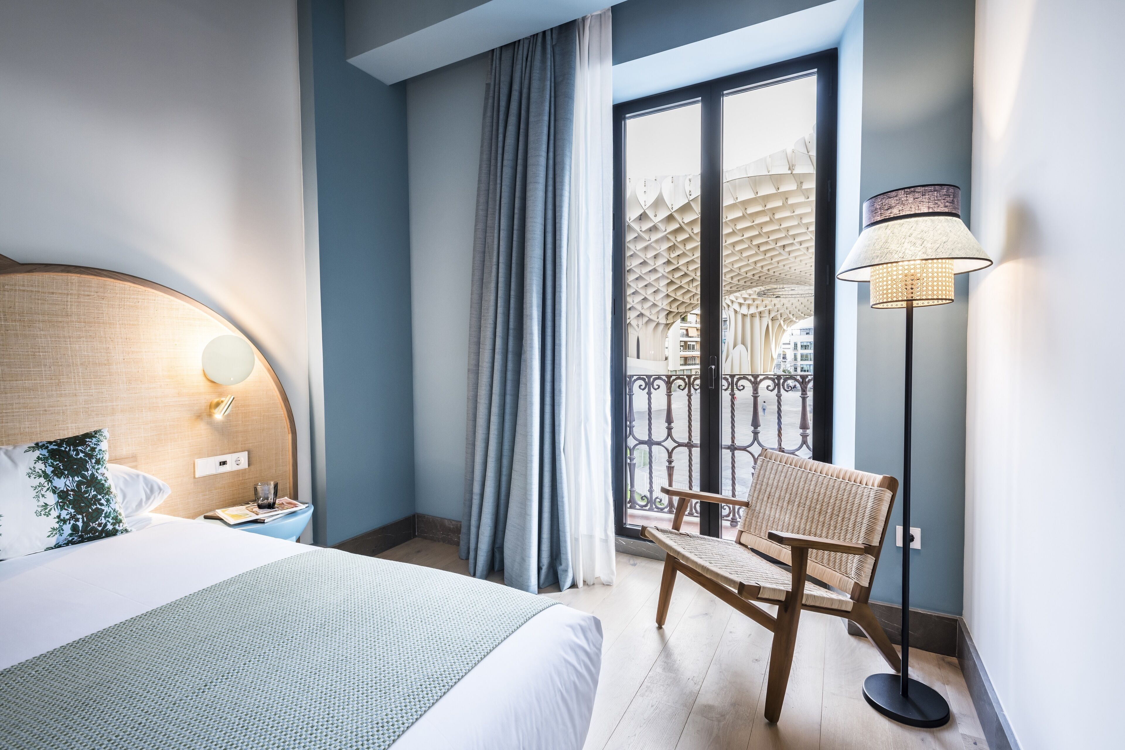 deluxe double or twin room, city view | view from room