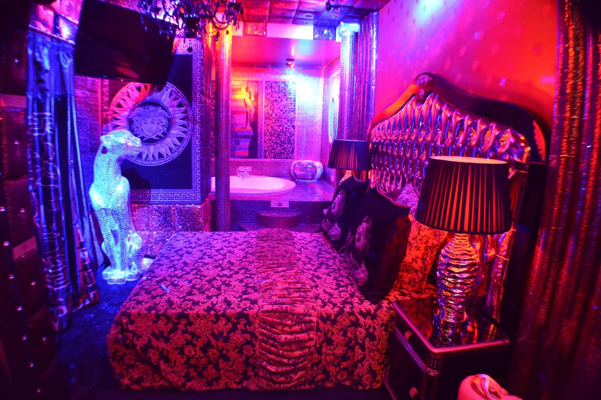 Premium bedding, minibar, individually decorated, individually furnished