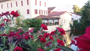 View from property - Hostellerie D'heloise (Cluny)