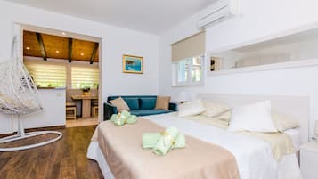 Studio apartment with patio | 1 bedroom, desk, soundproofing, iron/ironing board
