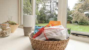 Cottage | Interior