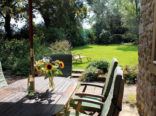 Cottage | Buiten dineren