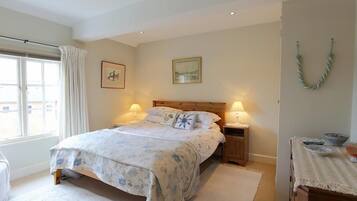 1 habitación, decoración personalizada y muebles diferentes