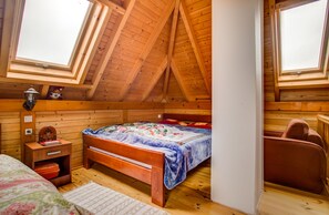 1 bedroom, iron/ironing board, Internet, bed sheets