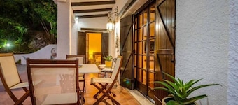 Astarte Villas - Hacienda Luxurious Private Villa