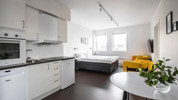 Studio 2 | Private kitchen | Full-sized fridge, oven, stovetop, dishwasher