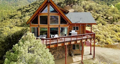 Log Cabin With Panoramic Views Of The Pines