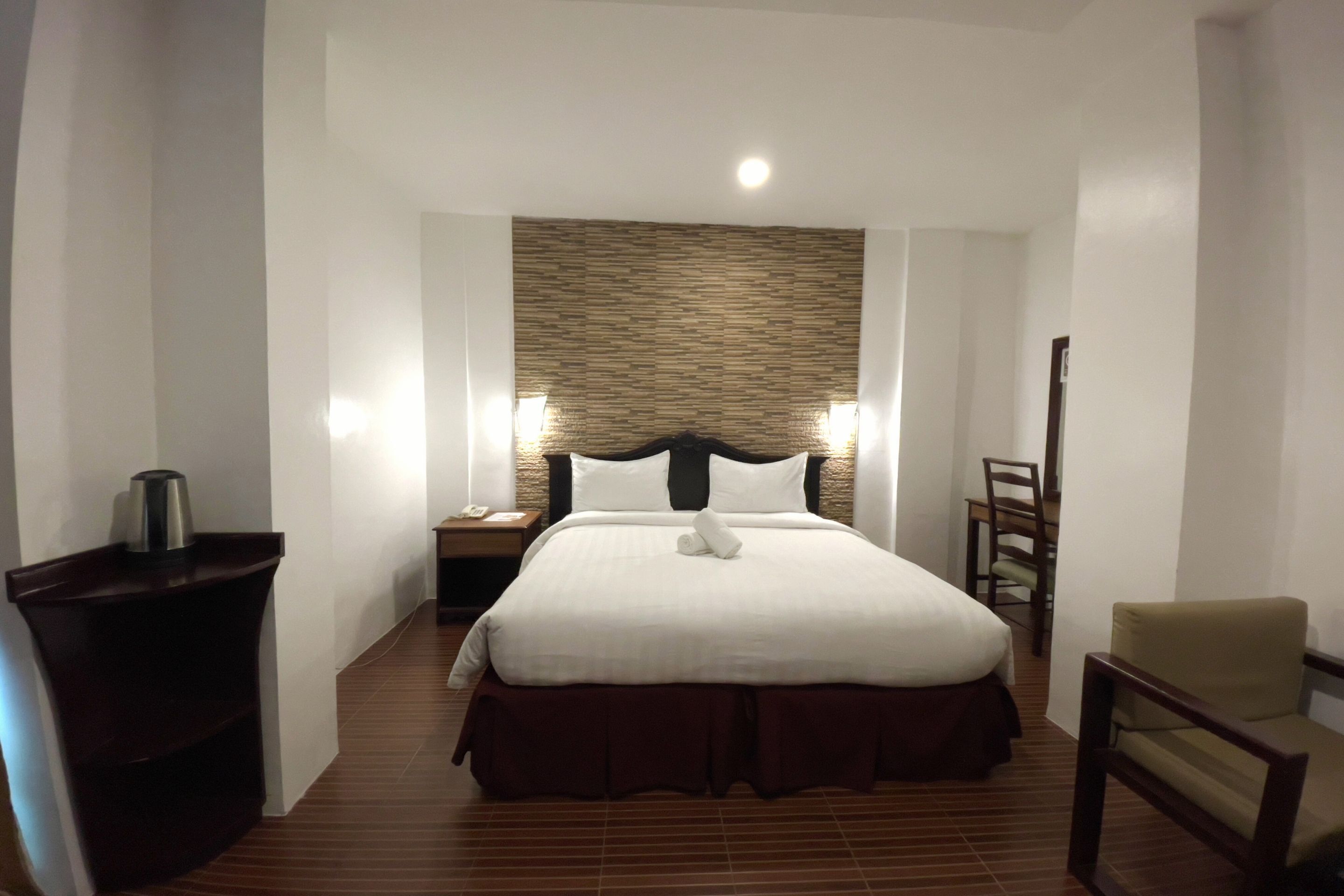 Photo - Diamond Spring Hotel Angeles