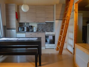 Standard Cabin, 1 Bedroom | Private kitchen - Nallikari Seaside Cottages (Oulu)