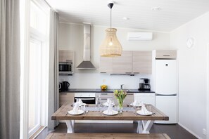 Villa Deluxe, 2 chambres, sauna | Coin séjour